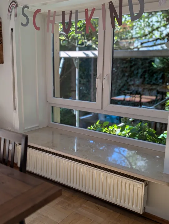 Fensterbank als Sitzbank aus massiver Eiche